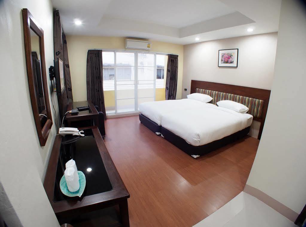 Inndigo Chiangmai Чиангмай Екстериор снимка