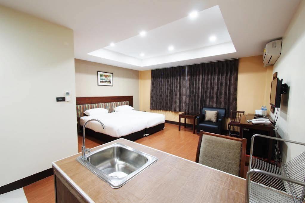 Inndigo Chiangmai Чиангмай Екстериор снимка